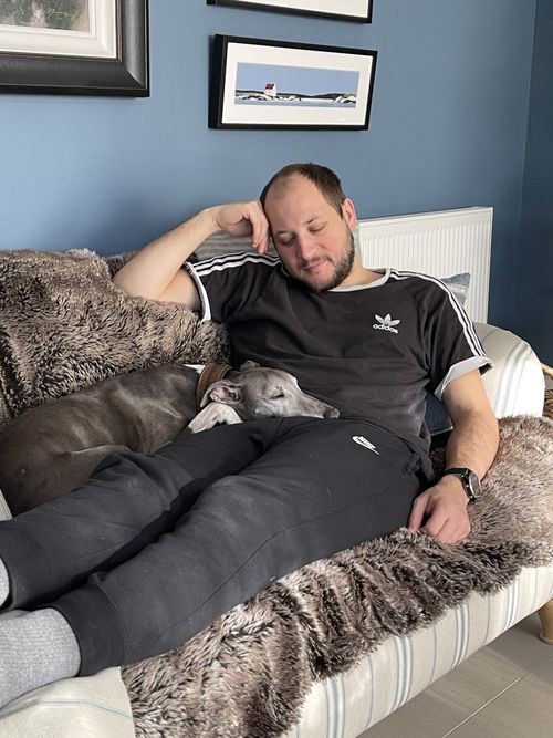 3 reasons to hire a live-in pet sitter for your next trip